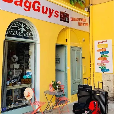 Le Rossetti 2 - F2 Lumineux, Ascenseur, Climatisation, Coeur Vieux-nice Daire