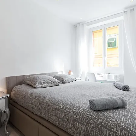 Le Rossetti 2 - F2 Lumineux, Ascenseur, Climatisation, Coeur Vieux-nice