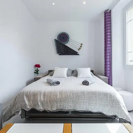 Le Rossetti 2 - F2 Lumineux, Ascenseur, Climatisation, Coeur Vieux-nice Daire Nice