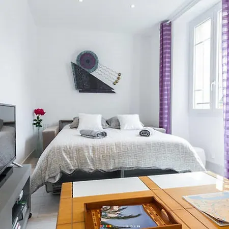 Daire Le Rossetti 2 - F2 Lumineux, Ascenseur, Climatisation, Coeur Vieux-nice *