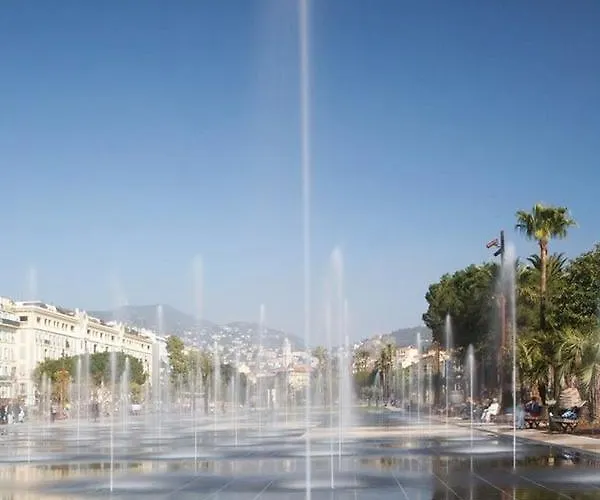 Le Rossetti 2 - F2 Lumineux, Ascenseur, Climatisation, Coeur Vieux-nice * Nicea